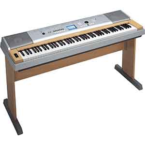 Yamaha DGX630 Digital Piano in Silver  title=