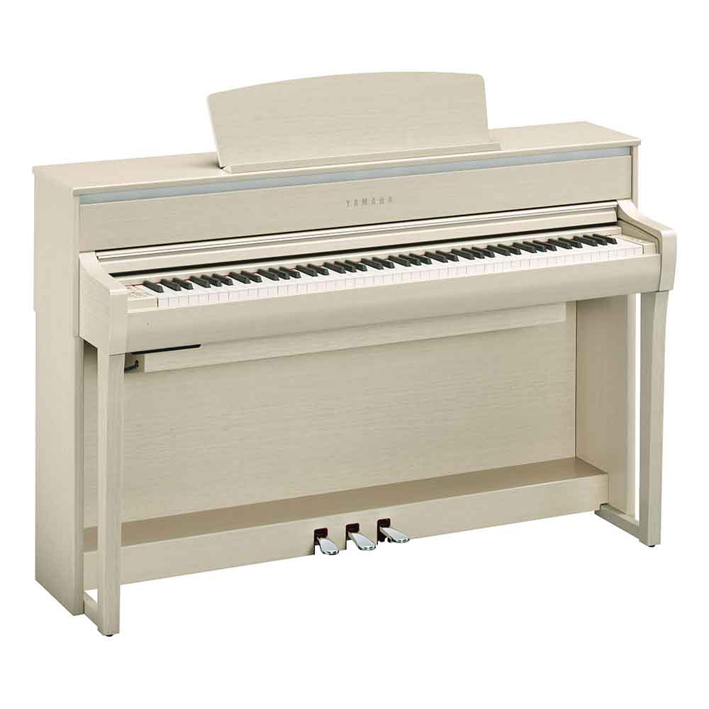 Yamaha CLP675 Digital Piano in White Ash