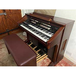 Roland AT90 Music Atelier