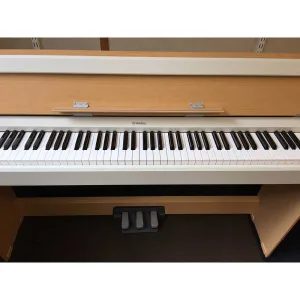 Thumbnail 3 of Yamaha YDPS30 Digital Piano