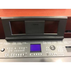 Thumbnail 5 of Yamaha DGX650 Digital Piano