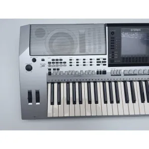 Thumbnail 2 of Yamaha PSRS900 Arranger Keyboard