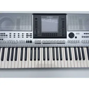 Thumbnail 3 of Yamaha PSRS900 Arranger Keyboard