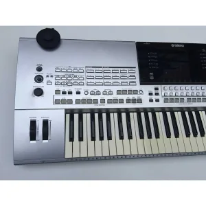 Thumbnail 2 of Yamaha Pre-Owned Tyros Arranger Keyboard
